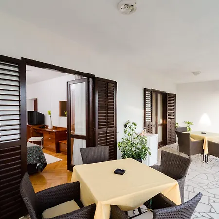 بيت ضيافة Sandito