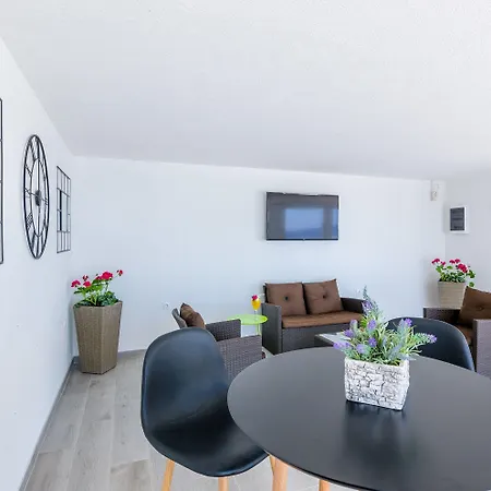 بيت ضيافة Sandito