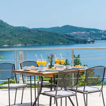 بيت ضيافة Sandito مْليني