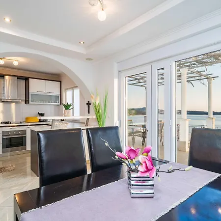 Sandito بيت ضيافة مْليني