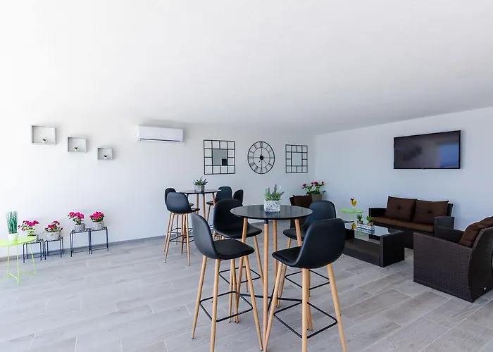 Sandito Affittacamere Mlini