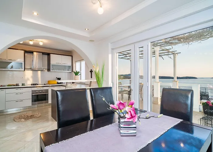 Sandito Affittacamere Mlini